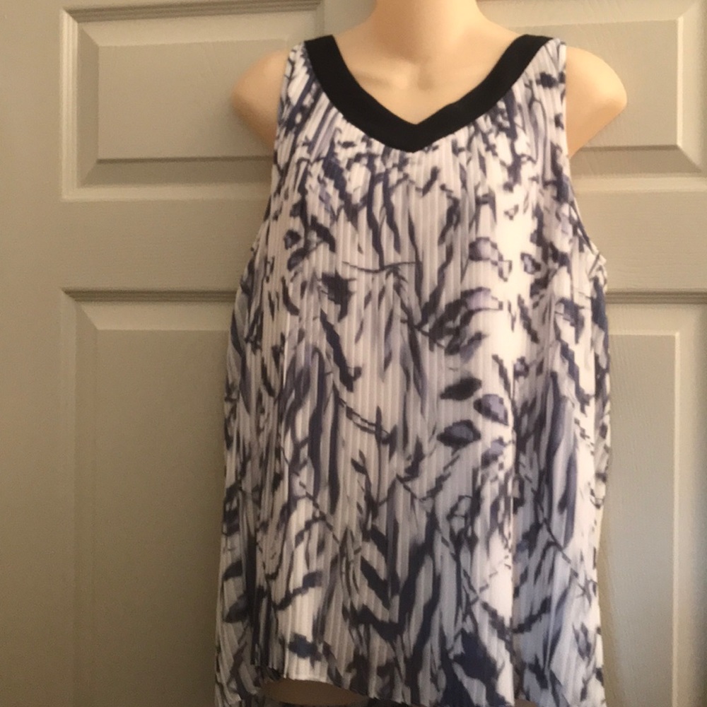 DKNY double V pleated top